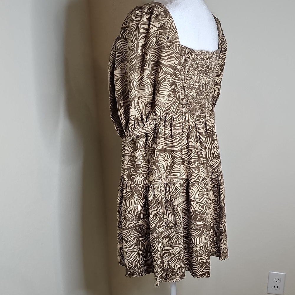 House of Harlow Square Neck Puff Sleeve Mini Dress in Brown Swirl Print - Picture 7 of 13